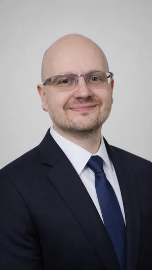 Hannes Migga-Vierke Chief Product Officer & Co-Founder